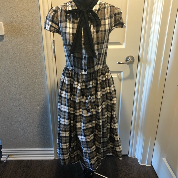 ❌SOLD❌Unique Vintage Plaid Button Up Swing Dress - Picture 5 of 15
